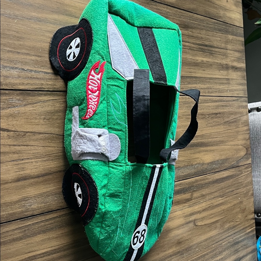 Pottery Barn Hot Wheels Green Car Costume 3T